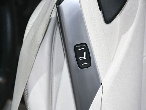 Used 2018 BMW 650i xDrive Convertible w/ Executive Package AWD/4WD image 54