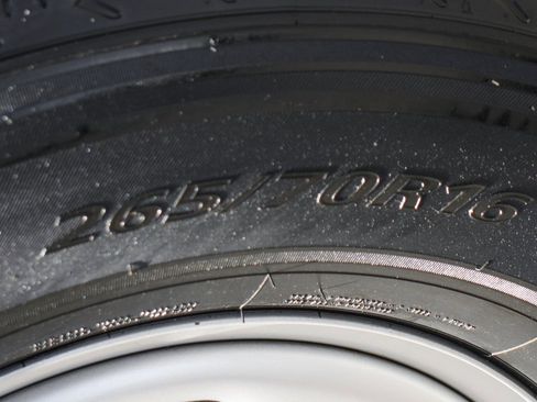 Used 2022 Nissan Frontier S image 37