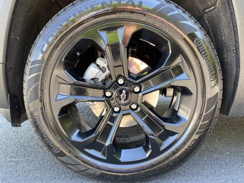 Used 2026 Chevrolet Equinox LT w/ Convenience Package II image 13