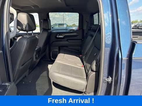 Used 2022 Chevrolet Silverado 1500 LT w/ Safety Package RWD image 3