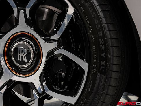 Used 2023 Rolls-Royce Cullinan AWD/4WD image 24