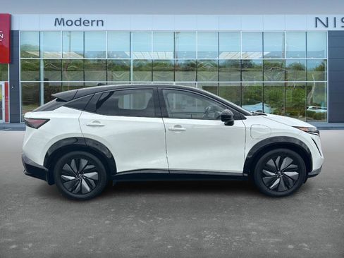 Certified 2025 Nissan Ariya AWD image 4