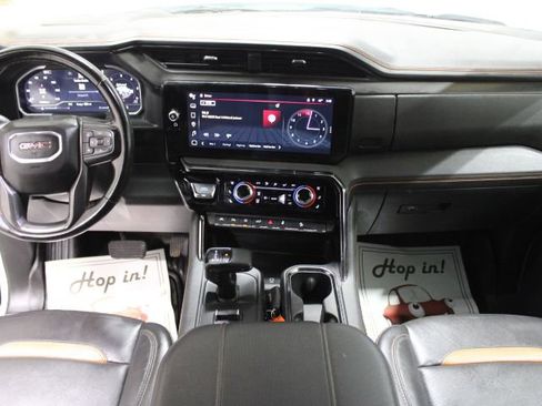 Used 2024 GMC Sierra 1500 AT4 w/ Technology Package image 2