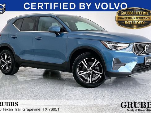 Certified 2025 Volvo XC40 B5 Core AWD/4WD image 1
