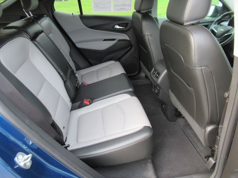 Used 2019 Chevrolet Equinox Premier FWD image 32