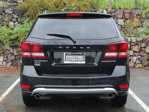 Used 2016 Dodge Journey Crossroad w/ Popular Equipment Group AWD/4WD image 8