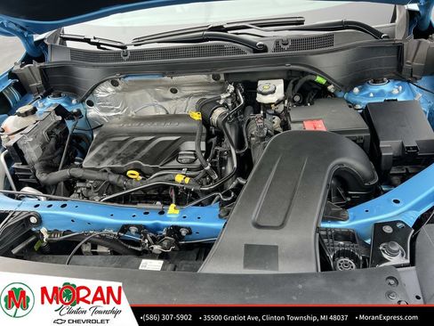 Certified 2025 Chevrolet Trax RS w/ Driver Confidence Package FWD image 11