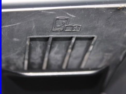Certified 2025 Volkswagen Tiguan SE AWD/4WD image 39