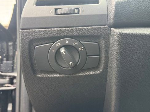 Used 2011 BMW 135i Convertible image 15