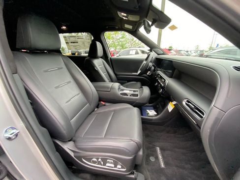 Certified 2026 Hyundai Palisade Calligraphy FWD image 41