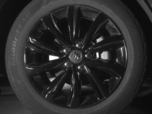 Used 2025 Buick Envista Sport Touring FWD image 13