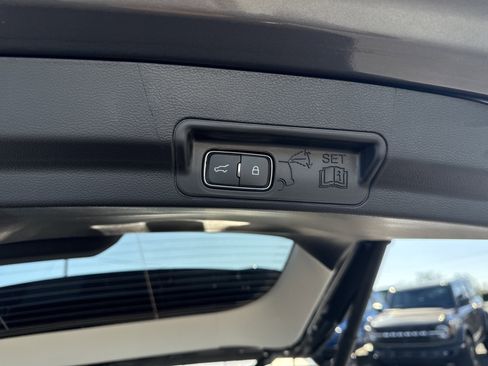 New 2026 Ford Explorer Active w/ Active Comfort Package image 19