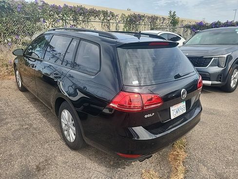 Used 2015 Volkswagen Golf S FWD image 10