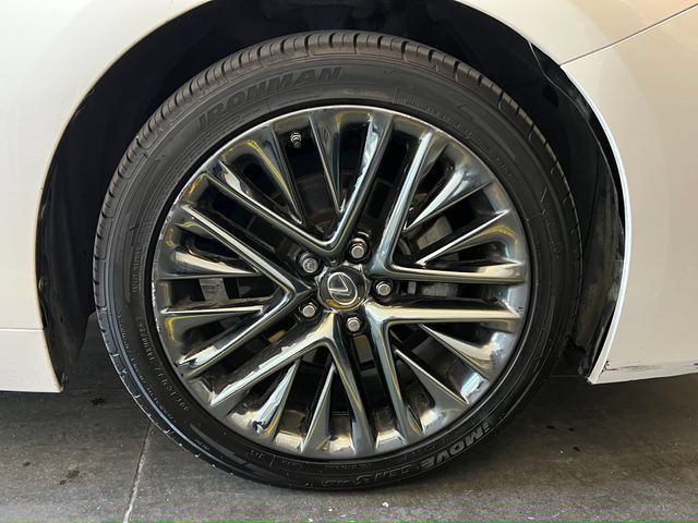 Used 2018 Lexus ES 350 w/ Luxury Package w/Wood Trim FWD image 12