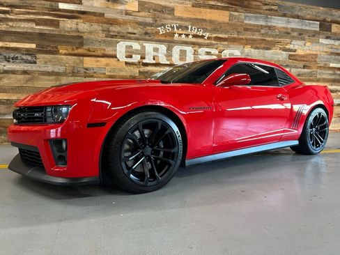 Used 2013 Chevrolet Camaro ZL1 RWD image 14
