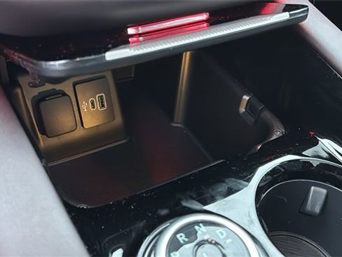 Used 2025 Ford Explorer Platinum w/ Ultimate Package image 20