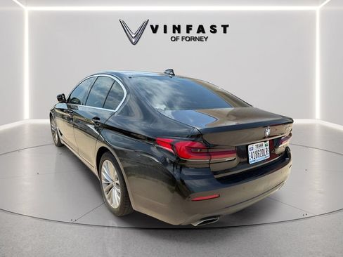Used 2021 BMW 530i w/ Convenience Package RWD image 2