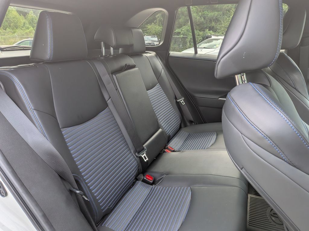 Used 2023 Toyota RAV4 XSE AWD/4WD image 28