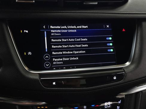 Certified 2024 Cadillac XT5 Sportv AWD/4WD image 27