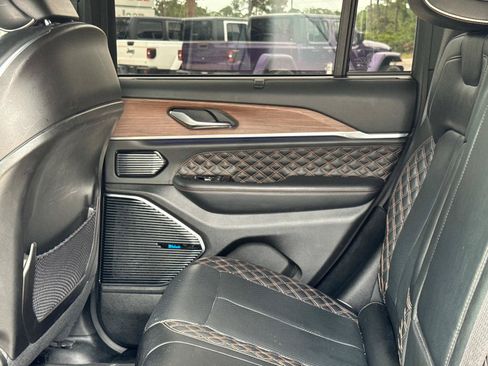 Certified 2023 Jeep Grand Cherokee Summit w/ Adv Protech Group IV AWD/4WD image 15