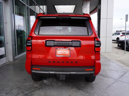 New 2026 Toyota 4Runner SR5 image 11