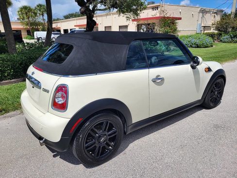 Used 2013 MINI Cooper Convertible image 9