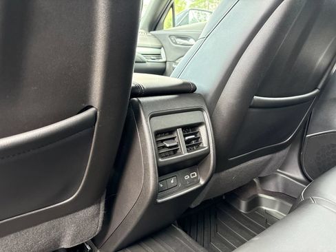 Used 2023 Cadillac XT4 Premium Luxury w/ Cold Weather Package AWD/4WD image 26