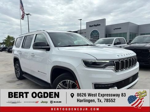 Used 2024 Jeep Wagoneer Series II w/ Flexible Seating Group RWD image 1