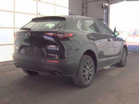 Used 2021 MAZDA CX-30 AWD 2.5 S image 2