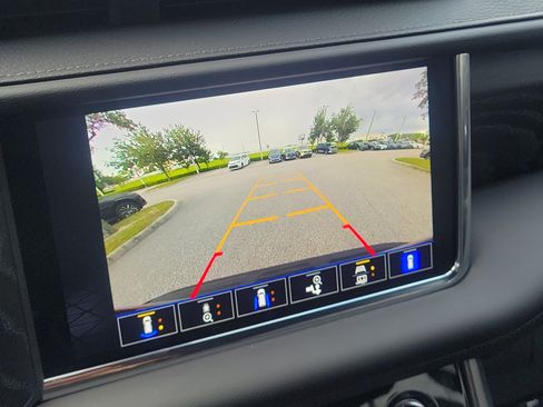 Used 2022 GMC Yukon Denali AWD/4WD image 28