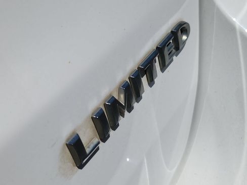 Used 2019 Jeep Grand Cherokee Limited w/ Luxury Group II AWD/4WD image 26