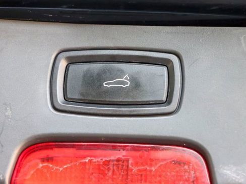 Used 2016 Porsche Cayenne image 25