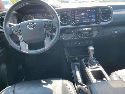 Used 2020 Toyota Tacoma TRD Sport w/ TRD Premium Sport Package RWD image 14