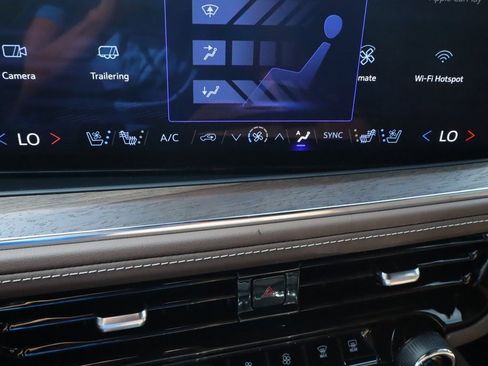 New 2026 Chevrolet Suburban High Country image 8