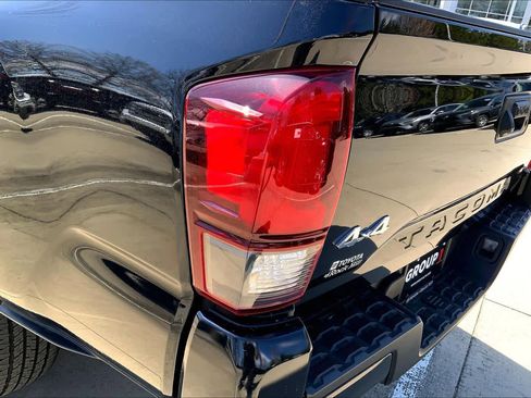 Used 2021 Toyota Tacoma SR w/ SR Convenience Package image 26