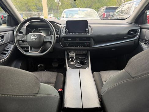Used 2025 Nissan Rogue SV AWD/4WD image 43