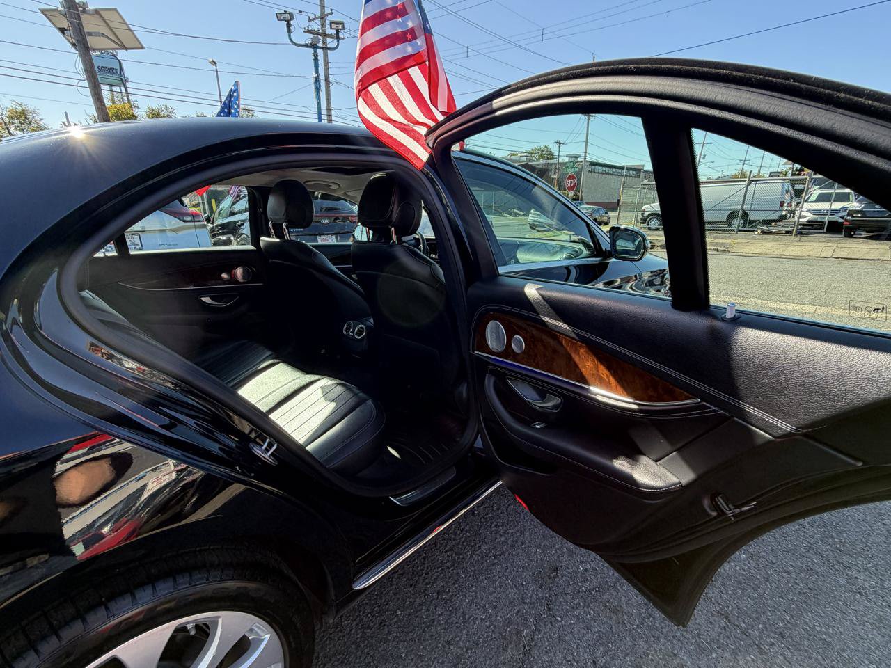 Used 2017 Mercedes-Benz E 300 4MATIC w/ Premium 1 Package image 20