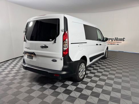 Used 2023 Ford Transit Connect XL image 6