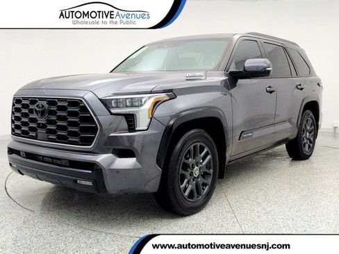 Used 2024 Toyota Sequoia Platinum image 1