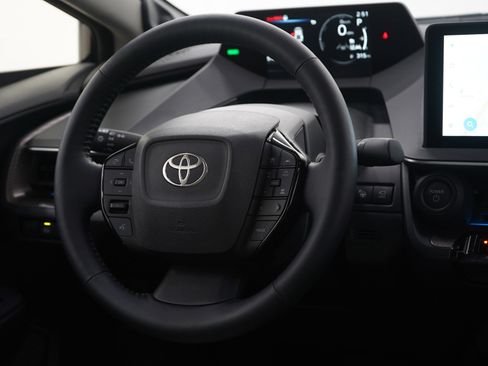 Used 2024 Toyota Prius Limited image 15