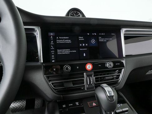 Certified 2026 Porsche Macan Turbo AWD/4WD image 12