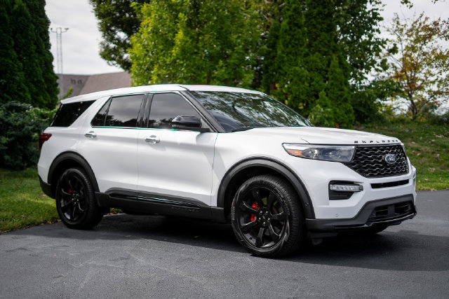 Used 2021 Ford Explorer ST w/ Equipment Group 401A AWD/4WD image 3