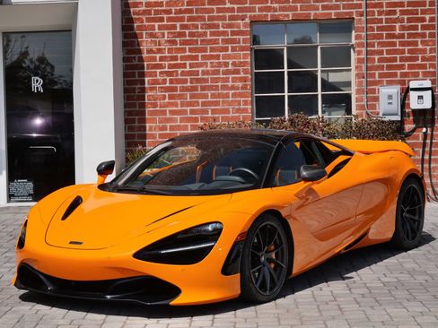 Used 2023 McLaren 720S Performance RWD image 22