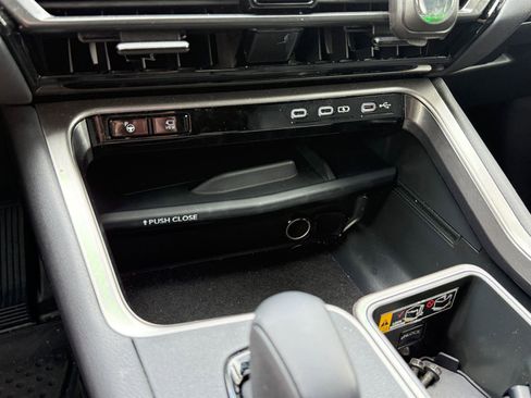 Used 2025 Lexus TX 350 AWD w/ Technology Package image 33
