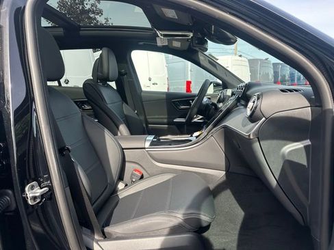 Used 2026 Mercedes-Benz GLC 350e GLC 350e image 26