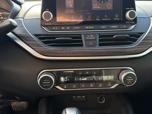 Used 2019 Nissan Altima 2.5 SL FWD image 17