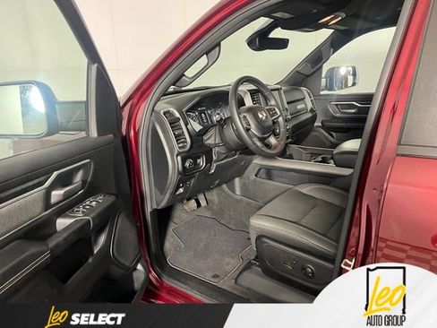 Used 2022 RAM 1500 Big Horn AWD/4WD image 9