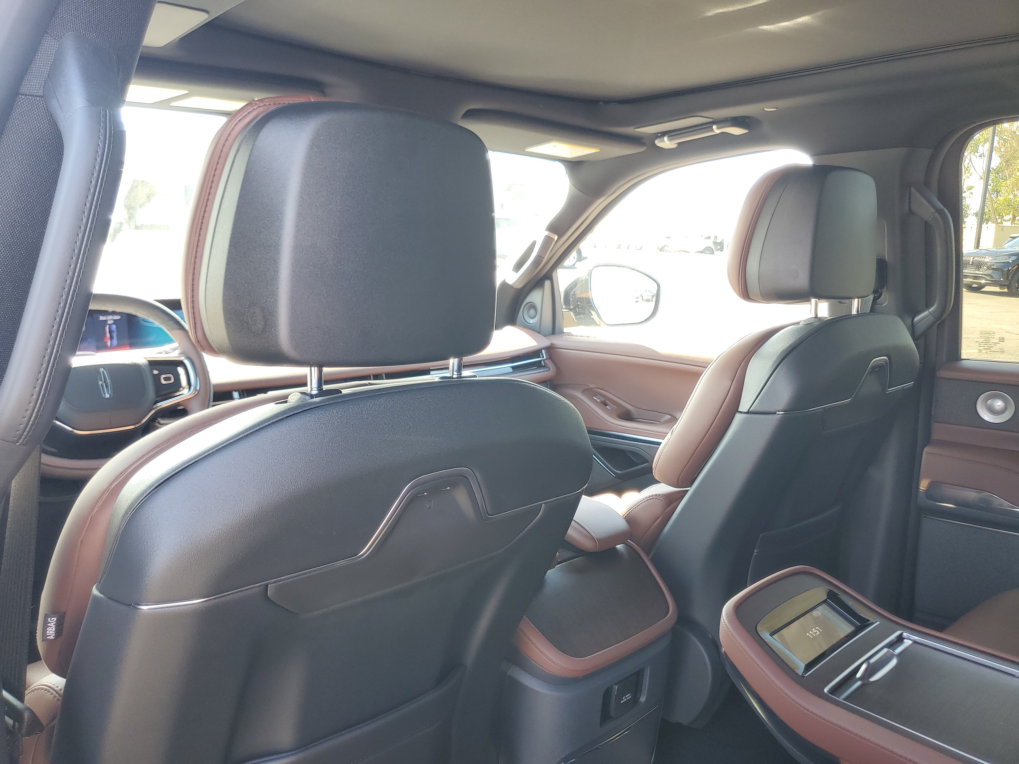 New 2027 Lincoln Navigator L Reserve AWD/4WD image 28