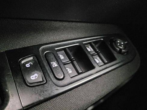 Used 2020 Jeep Renegade Latitude image 27