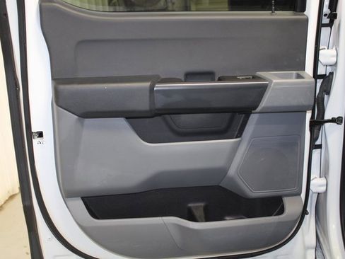 Used 2022 Ford F150 XL w/ Trailer Tow Package image 14